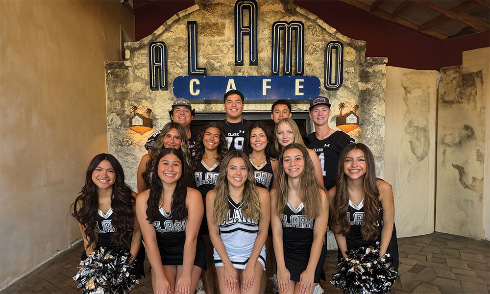 A school group at an Alamo Cafe catered lunch